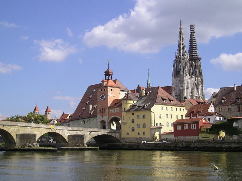 File:Stadtansicht Regensburg.jpg